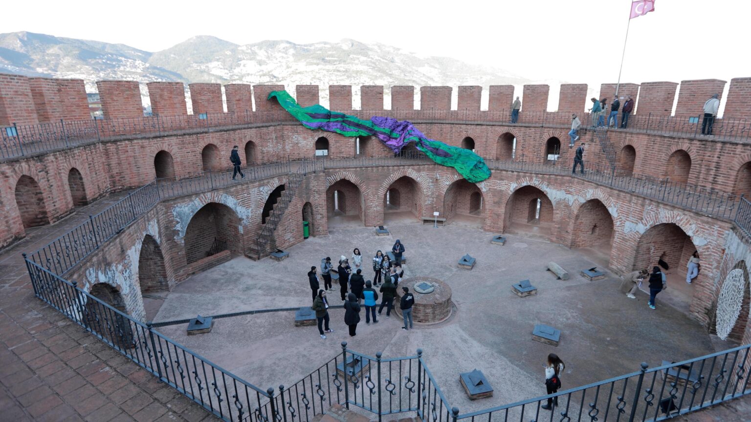 Türkiye Textile Biennial Showcases the Link Between Water, Fabric, and Creativity