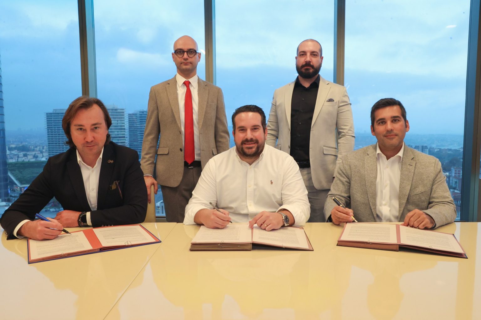 Onlayer Gains $8.2M Investment to Advance International Rollout of Its Merchant Platform